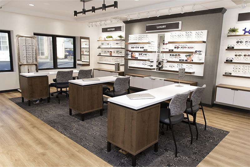 Fitting desks in the optical shop
